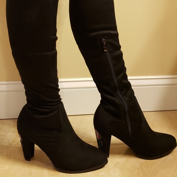 🏷Catherine Malandrino Flower Heeled Boots - Picture 7 of 7